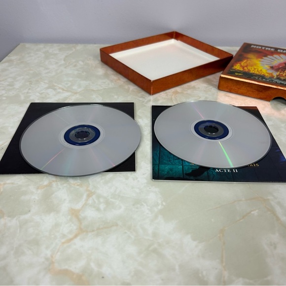 Notre Dame De Paris - Version Intégrale (2 CD et Livre) 1998 - Picture 12 of 12